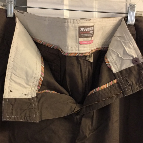 30W Cocoa Brown Chino Bermuda Shorts from Avenue - Picture 6 of 17